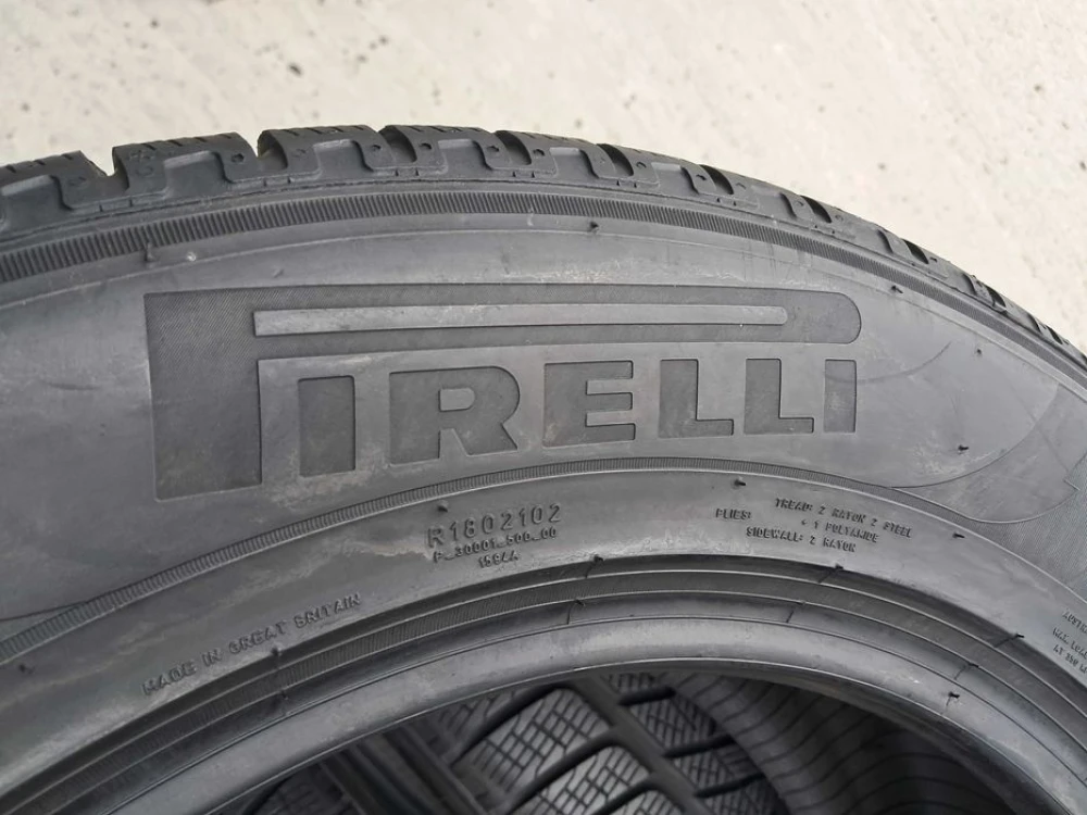 Резина зима 95% протектор Pirelli 235/60 R18 Scorpion Winter