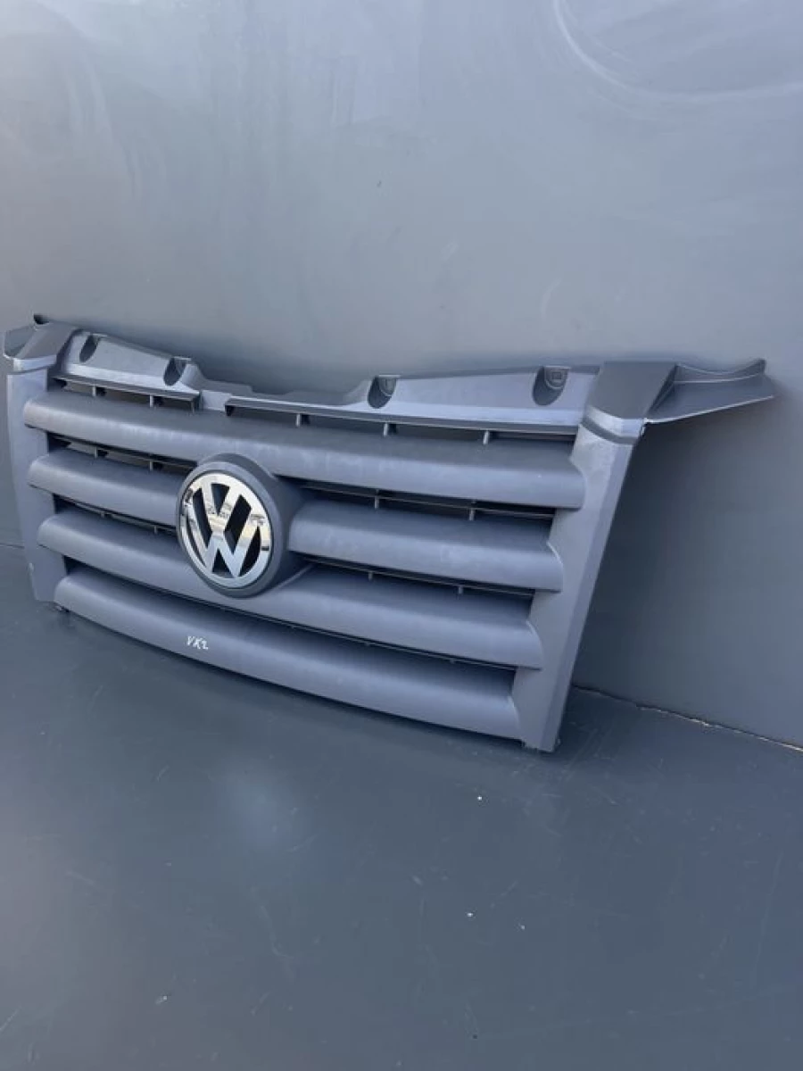Решітка радіатора Volkswagen Crafter Фольксваген Крафтер