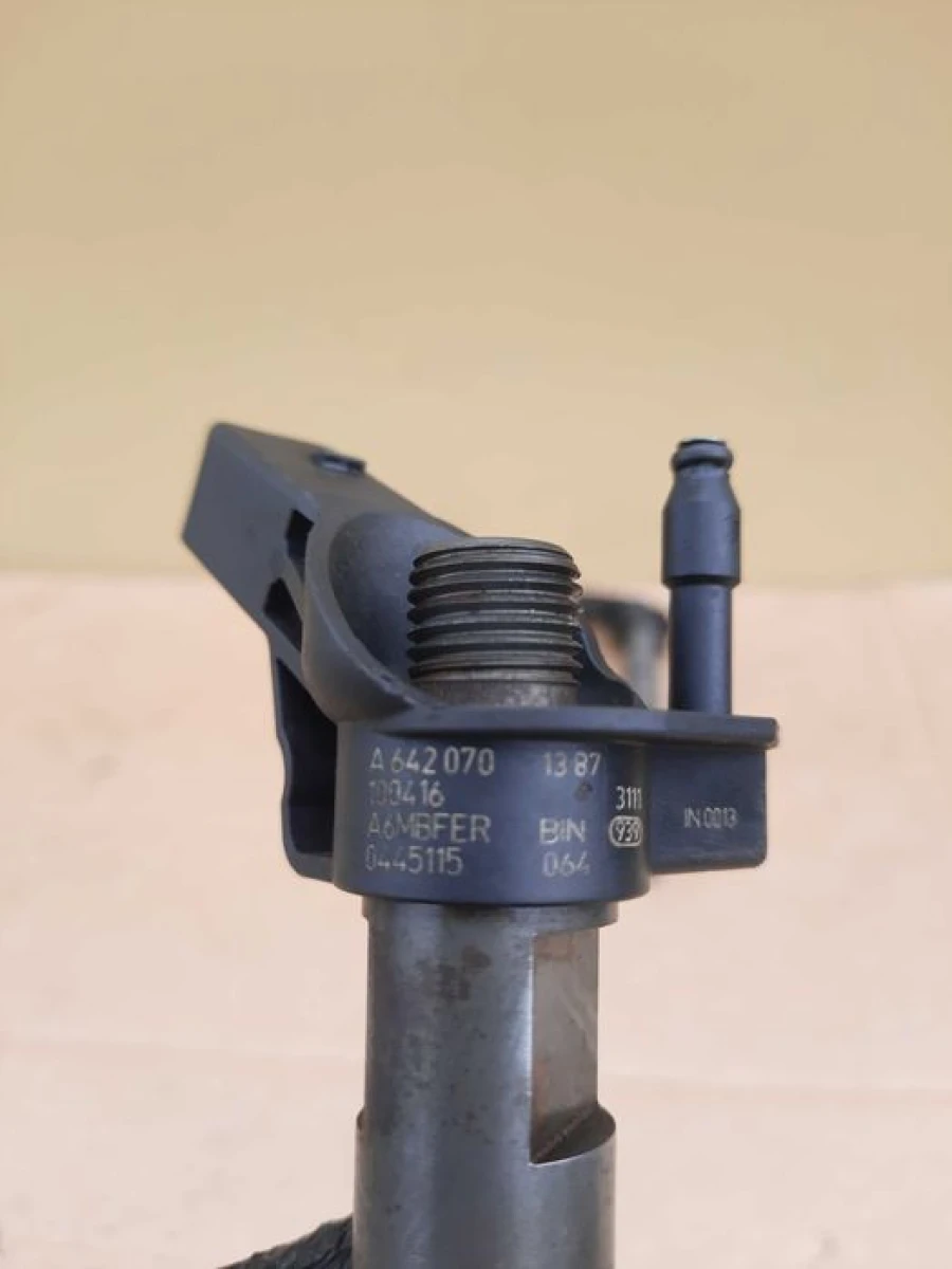 Форсунки 0445115064 Mercedes Benz Vito 3.0, sprinter 3.0