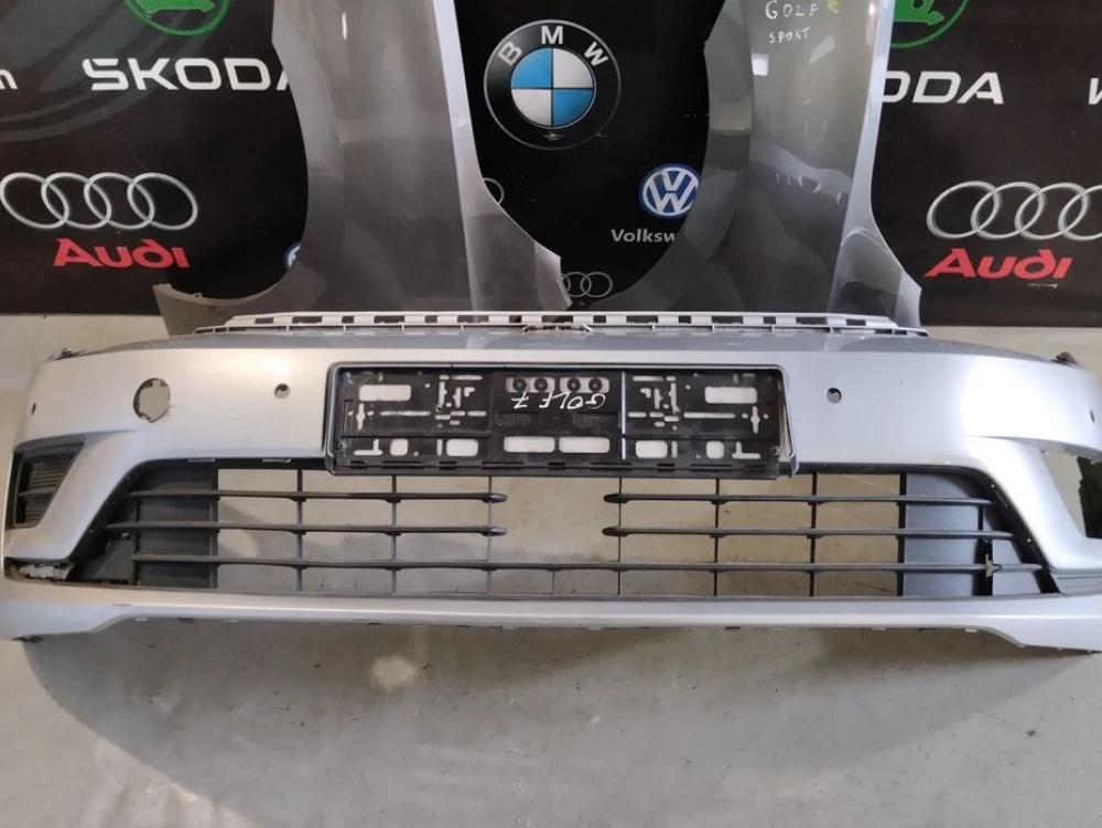 Бампер крило решітка гольф 7 спортван плюс VW Golf 7 sportvan