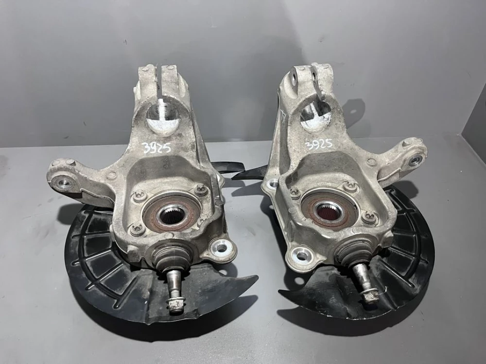 Цапфа поворотный кулак jeep Cherokee kl trailhawk 2019 2020 2021