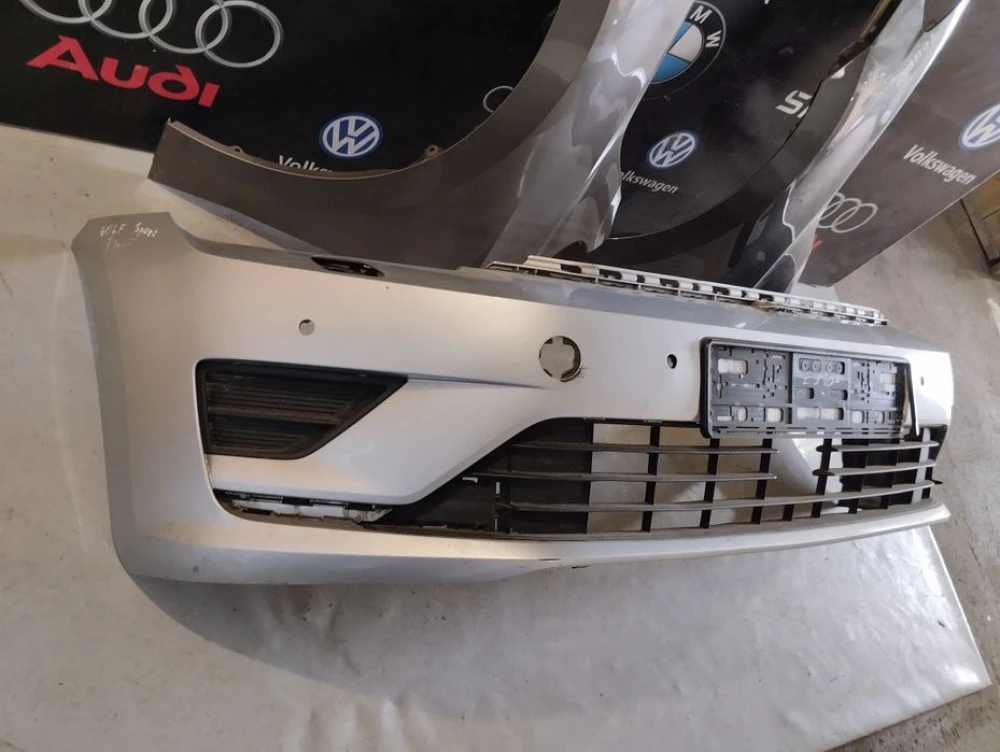 Бампер крило решітка гольф 7 спортван плюс VW Golf 7 sportvan