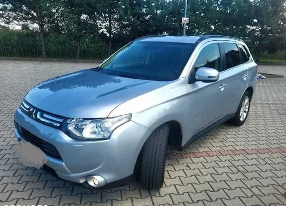 кузовщина ,кузовні запчастини,двері для Mitsubishi Outlander III