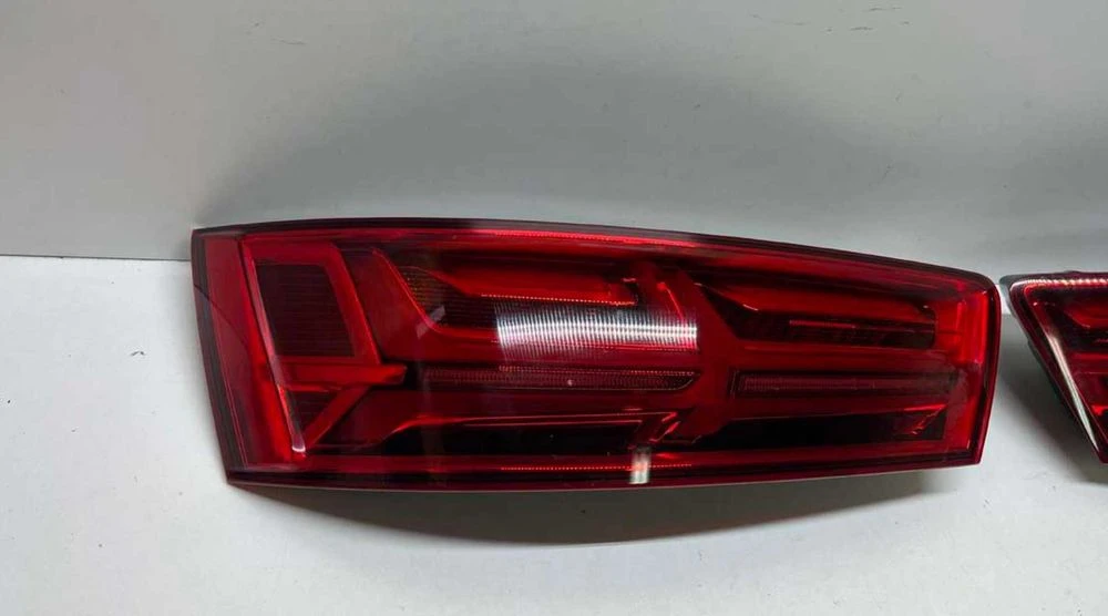 Audi Q7 фонарі Європа