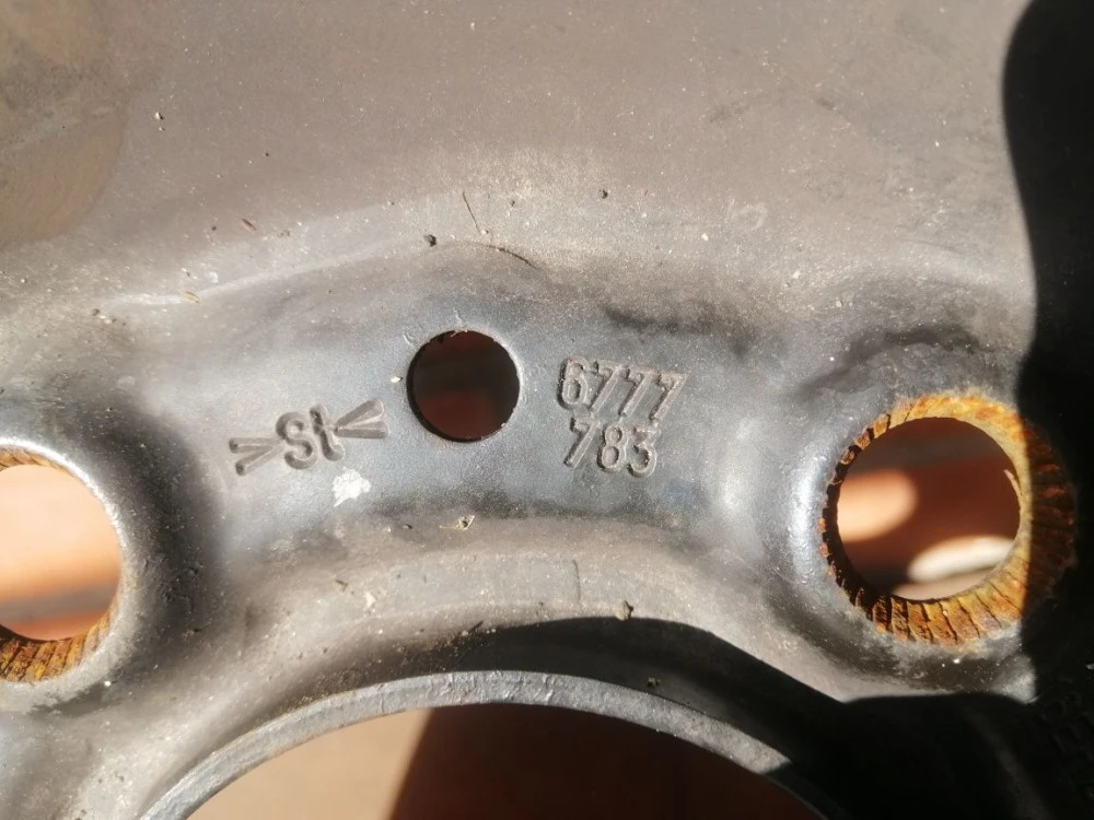 Запаска BMW 5x120 R16 7Jx16H2 ET31