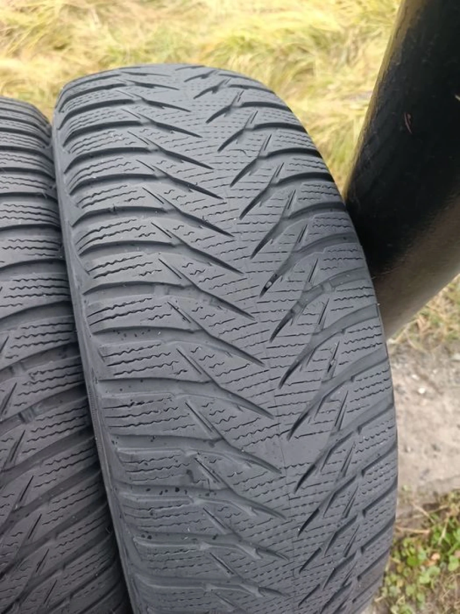 Зимові шини Goodyear 205/60 R16 резина Р16