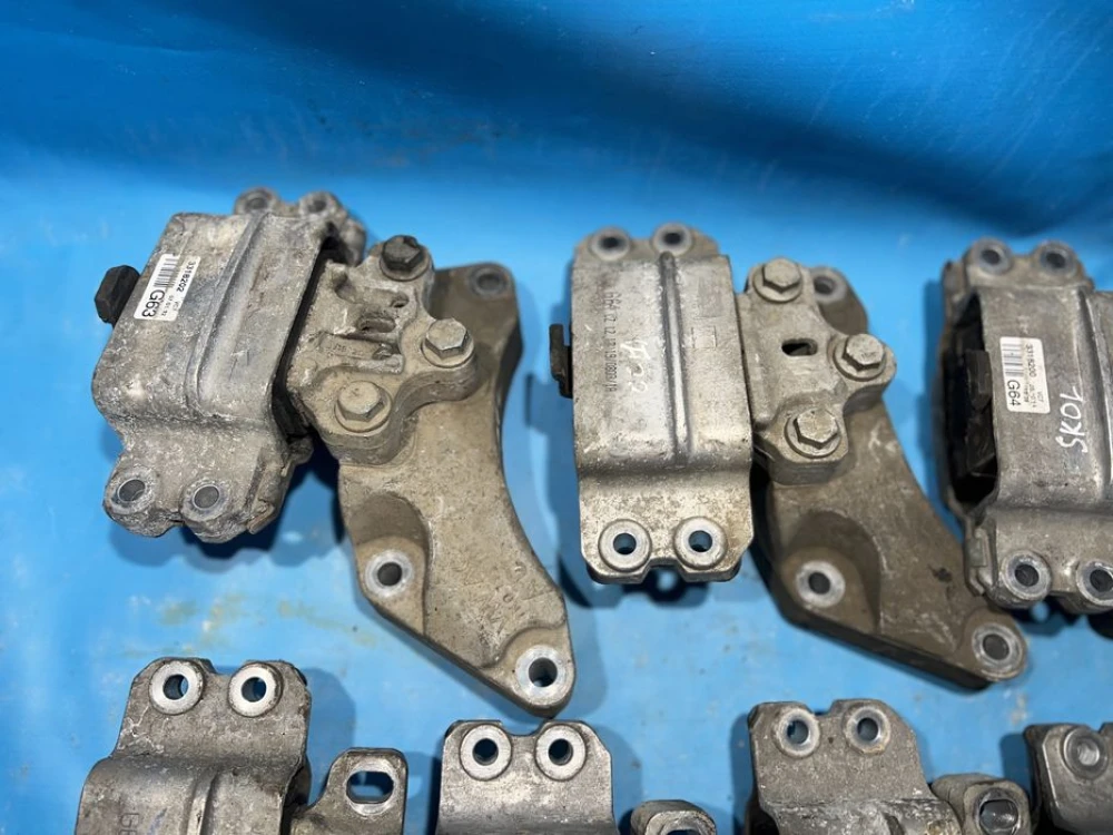 Подушка опора Коробки VW passat b6 b7 cc мкпп Б6 Б7 СС