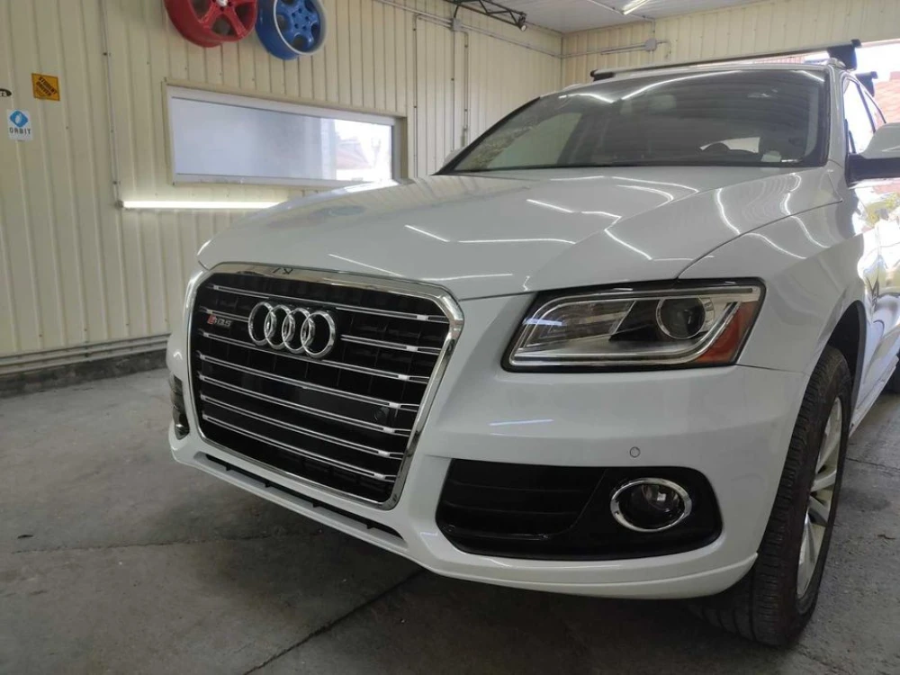 Решетка радиатора Audi Q5 8R (12-16) стиль SQ5