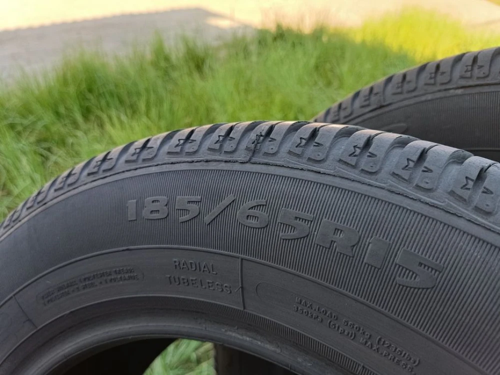 Всесезонні шини Debica 185/65 R15 резина Р15