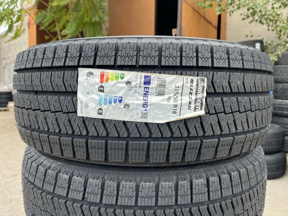 215/55 r18 Bridgestone Blizzak Ice Резина зимняя НОВАЯ