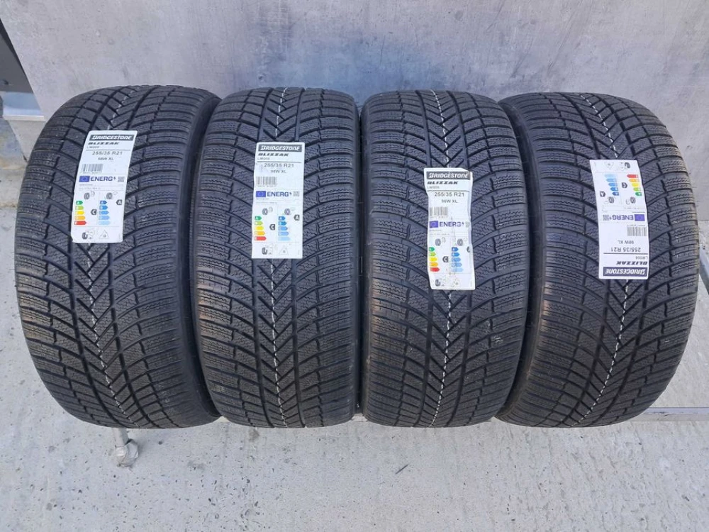 Резина зима НОВА Bridgestone 255/35 R21 Blizzak LM005 DOT22 Audi BMW