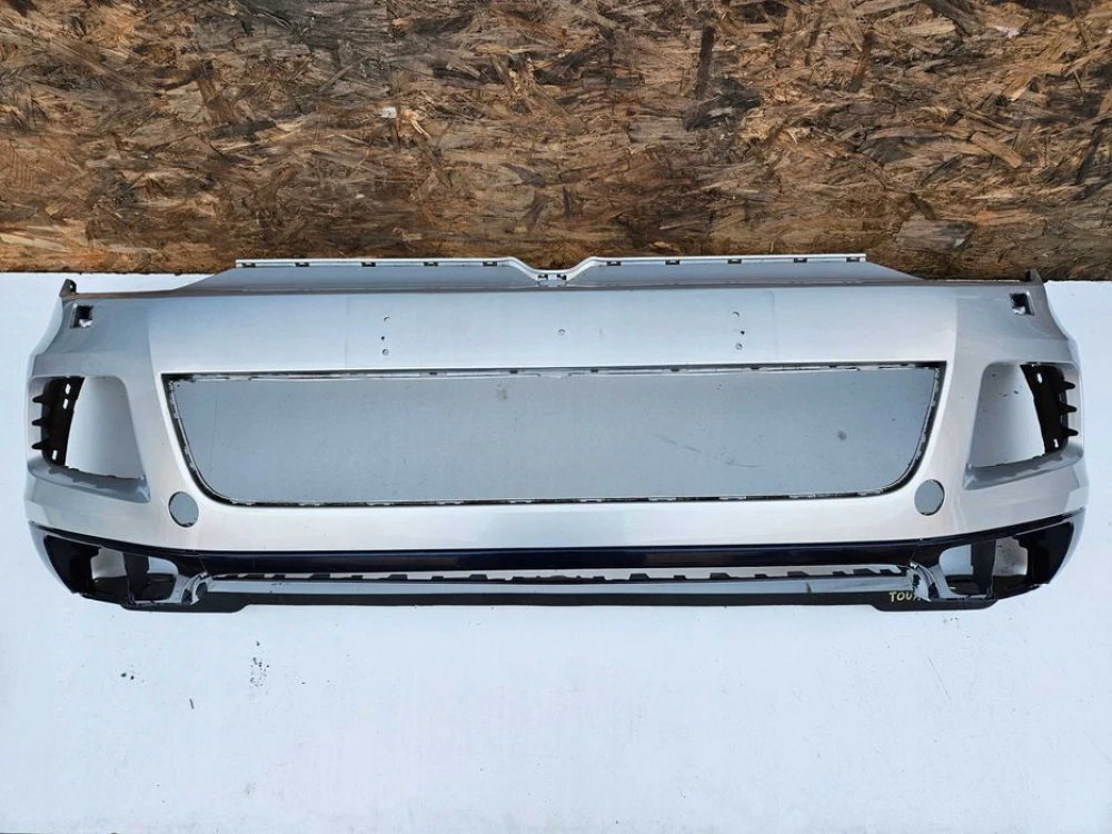 Бампер передний Volkswagen Touareg II 7p R-line