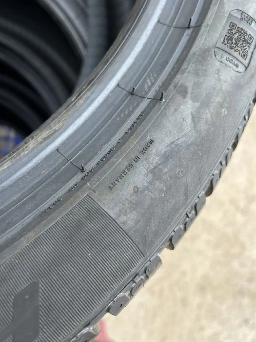 255/40 r19 Pirelli PZero Winter НОВАЯ Germany Резина зимняя