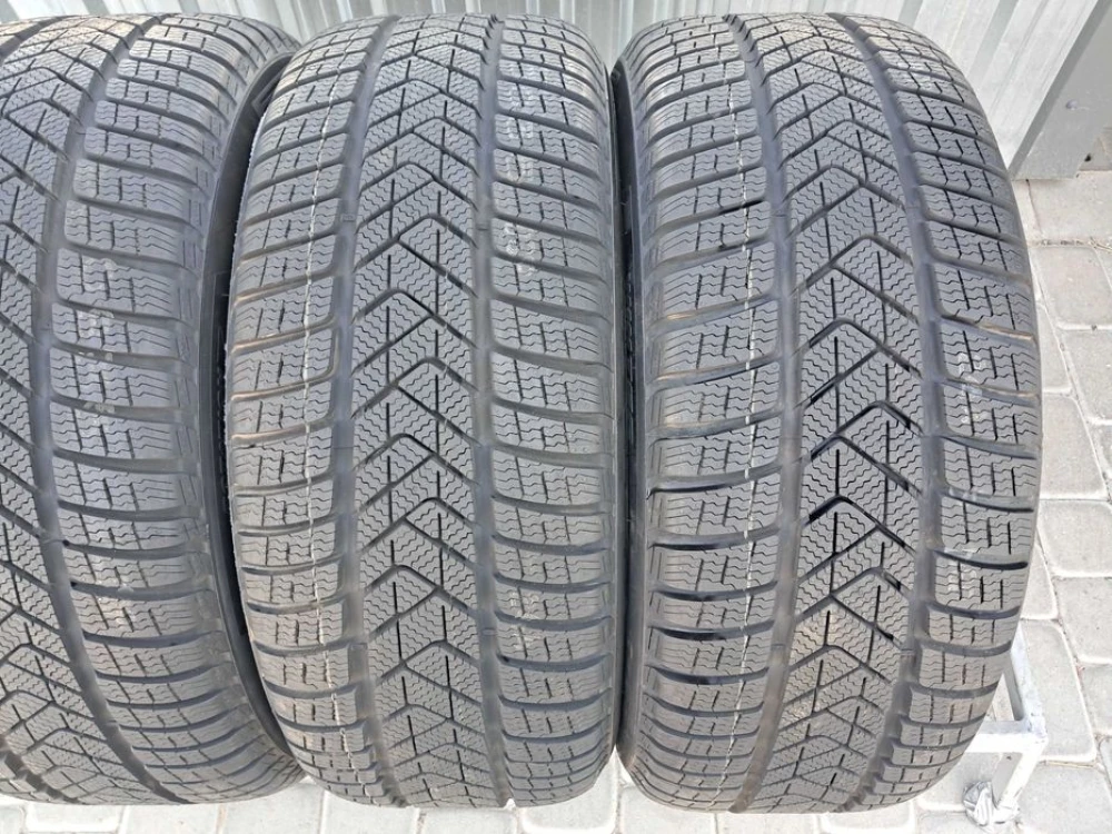 Резина зима НОВА Pirelli 245/50 R18 Sottozero 3* RFT BMW X4 X3 5GT 5
