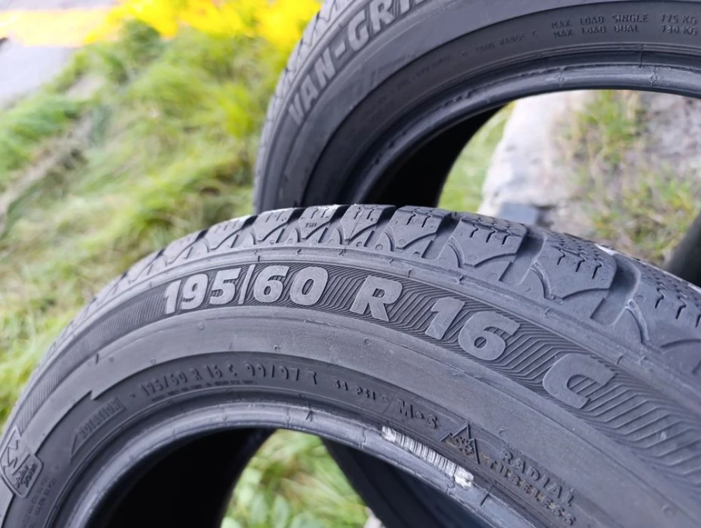 Зимові шини Semperit 195/60 R16 C резина цешка Р16С