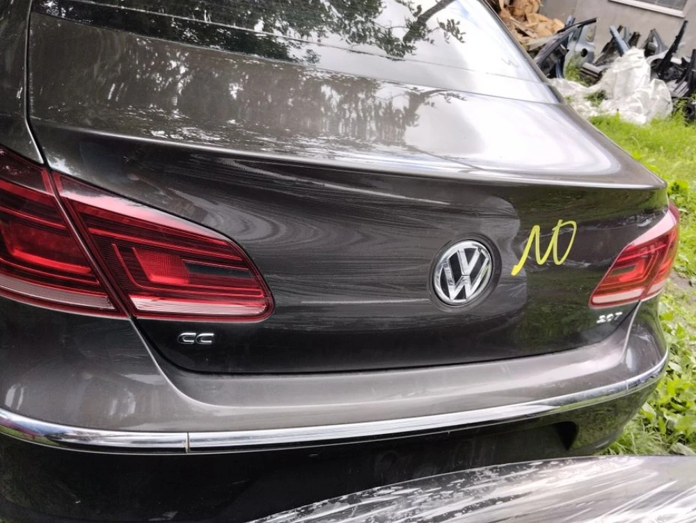 Крышка багажника ляда фонарь в крило бампер задний пассат СС VW CC