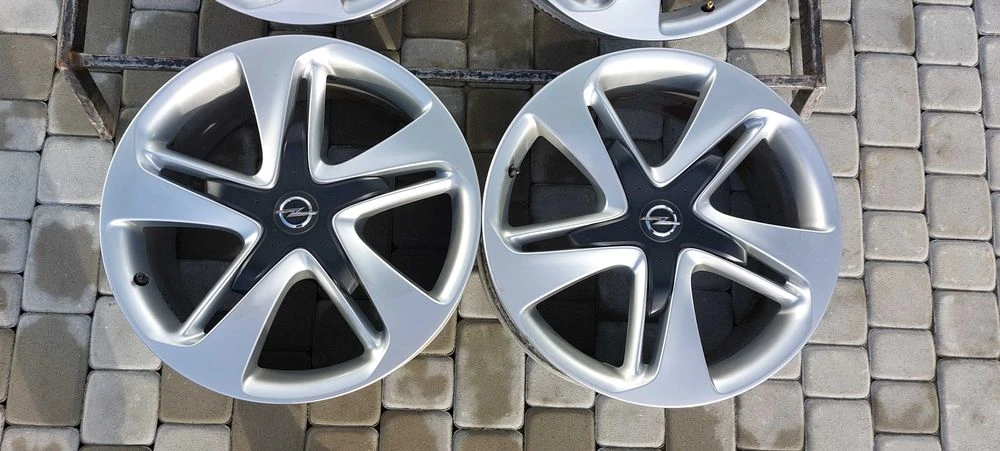 Диски Opel R19 5x115 8J ET46 Astra J Zafira Tourer C Vauxhall Астра