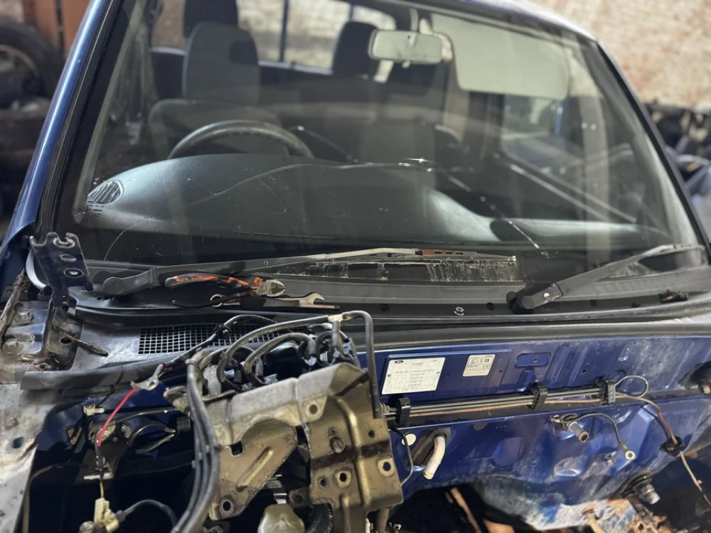 Кабіна Ford Ranger 02-06р телевизор Форд Рангер