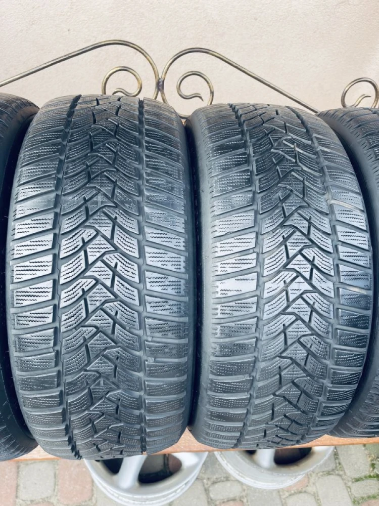 Шини 225/50 R17 Dunlop