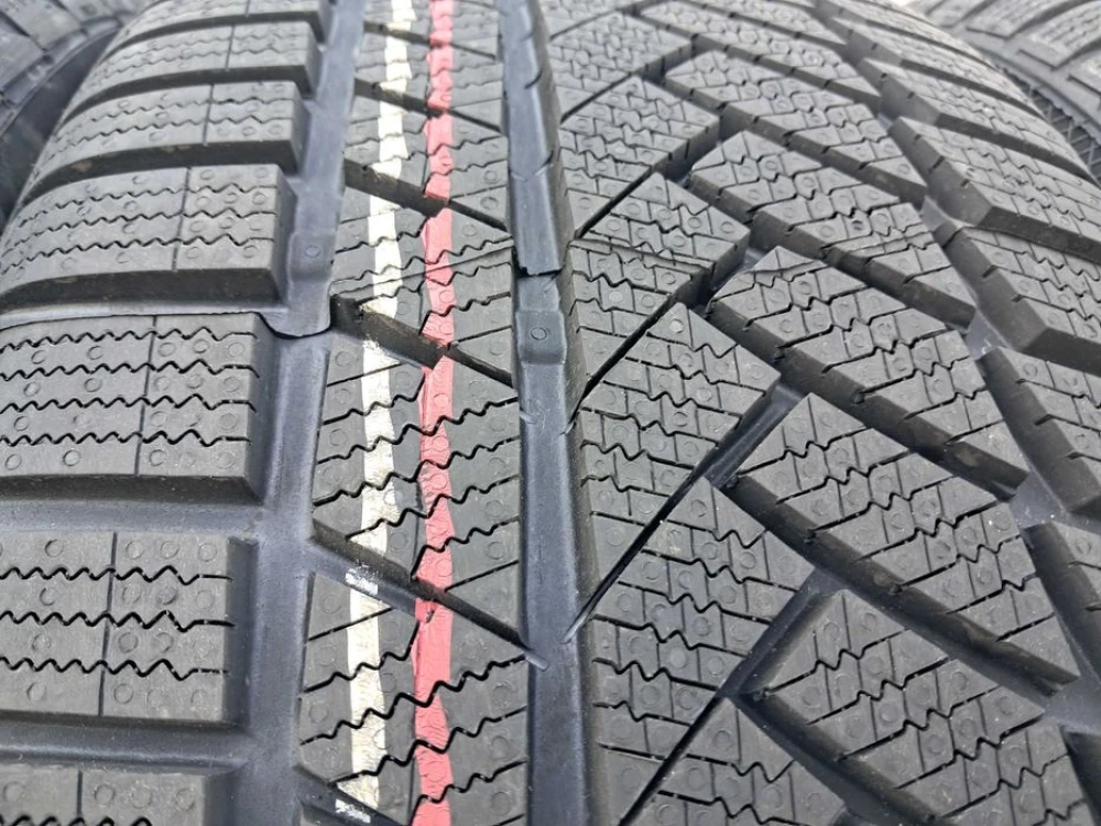 Резина зима НОВА Continental 245/45 R18 TS850P * MOE Runflat BMW 5 7