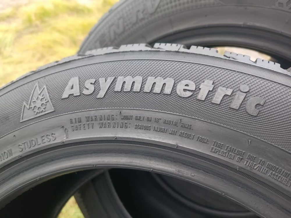 Зимові шини Kumho 235/60 R18 резина Р18