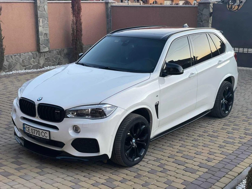 Обвес BMW X5 F15 M-Sport тюнинг юбки спойлер стиль M Performance