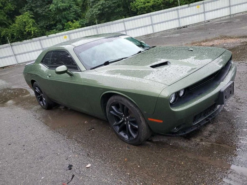 Dodge Challenger Sxt кузов, запчастини