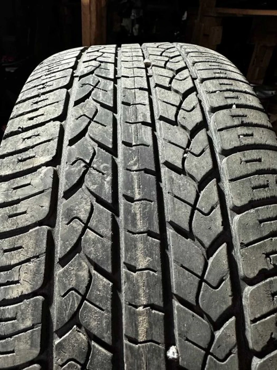 Резина летняя 235/60/R18 GoodYear Assurance лето без дырок/латок