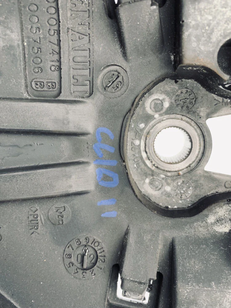 Руль Renault Clio II Symbol 8200057418 8200057506