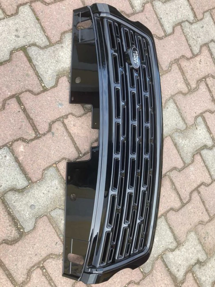 Решетка Радиатора Full Black RANGE ROVER VOGUE 2013-2017 год.