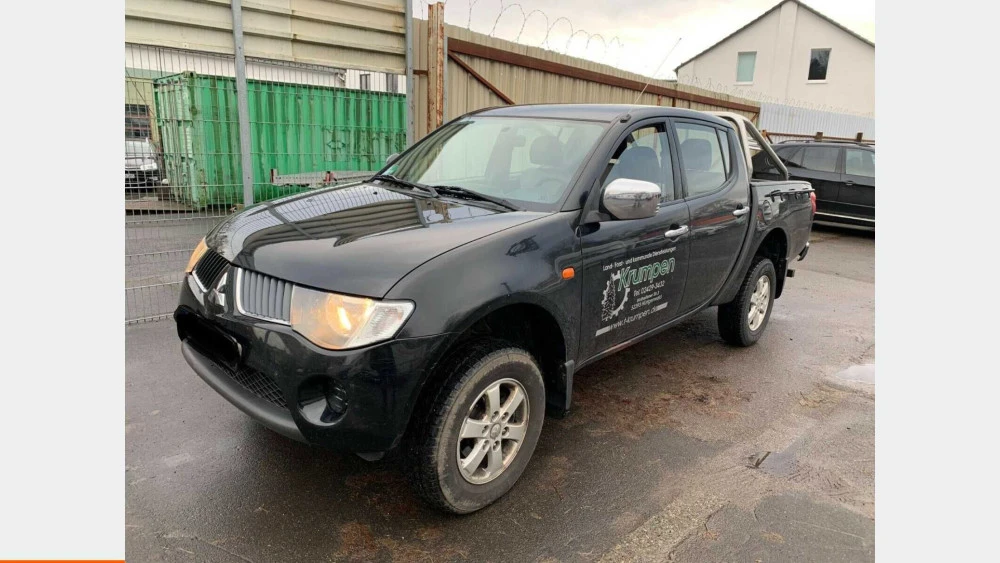 кузовщина ,кузовні запчастини для mitsubishi L200