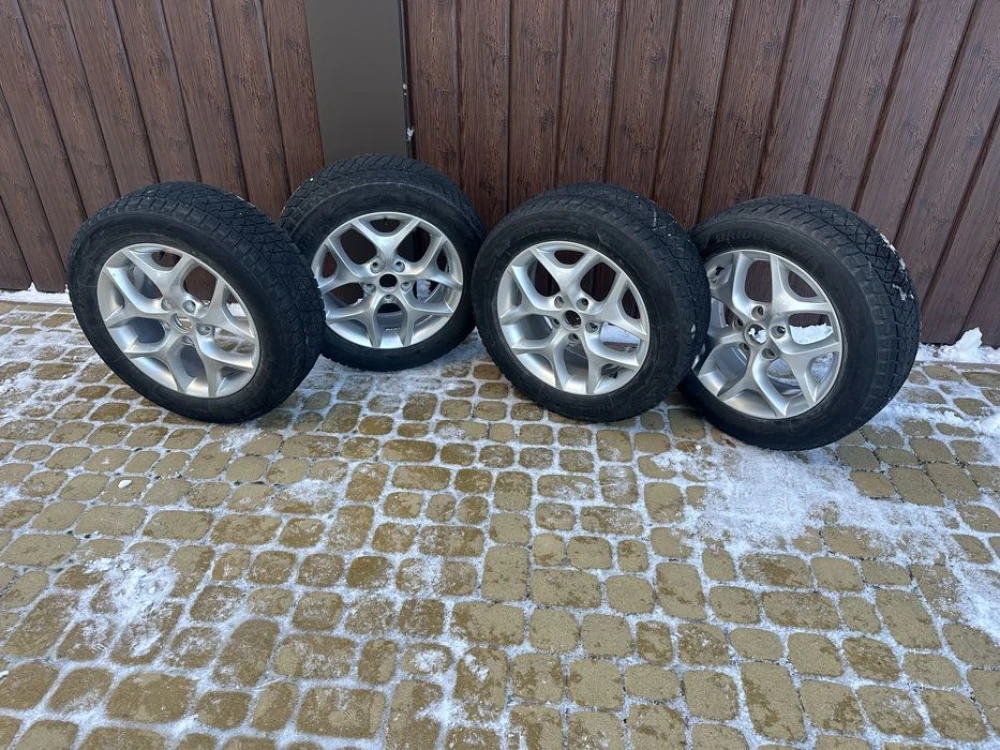 Диски 5 127 R18 резина зима 235 60 18 Dodge. Chrysler Pacifica. jeep