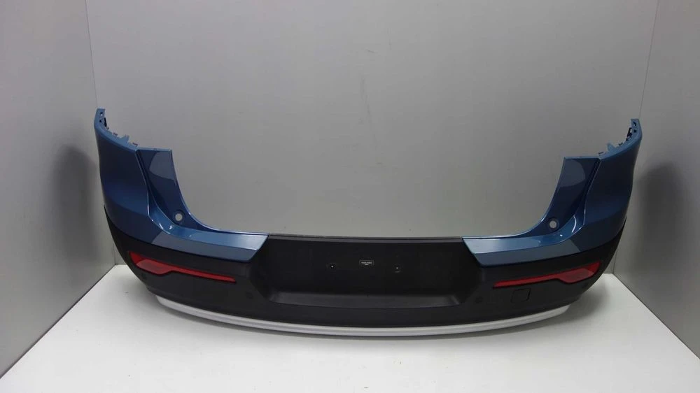 Бампер задний Volvo XC40 R-design