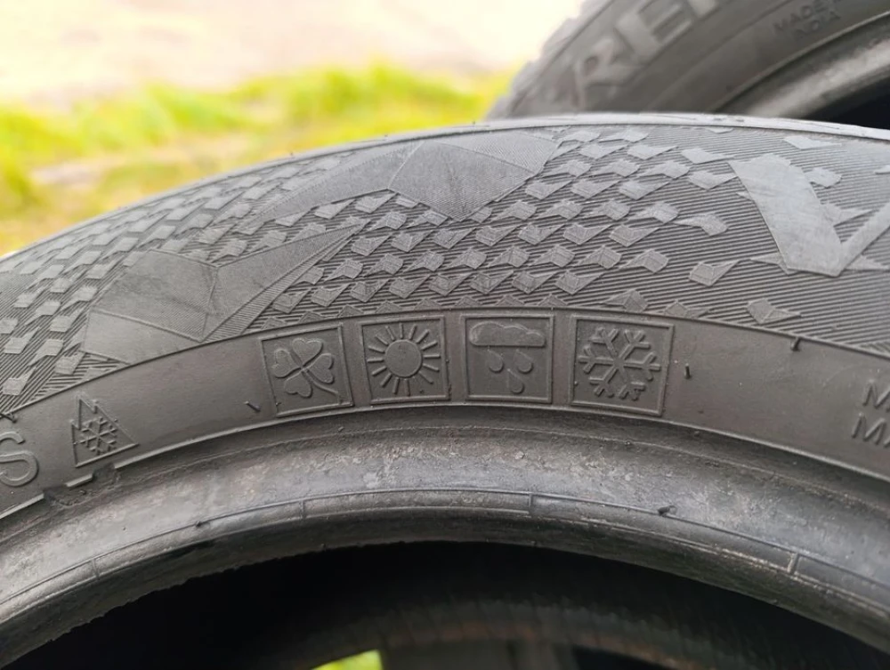 Всесезонні шини Vredestein 185/60 R14