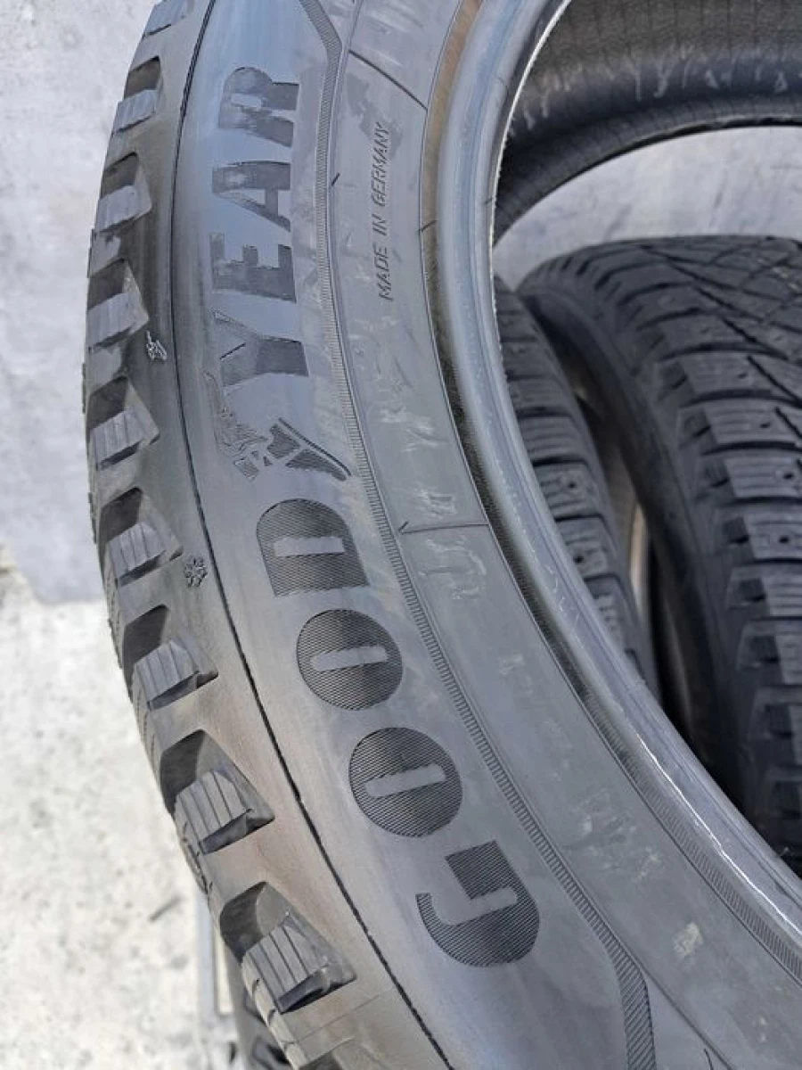 Резина зима Good Year 235/55 R20 Ice Arctic SUV DOT22 Lexus RX Toyota