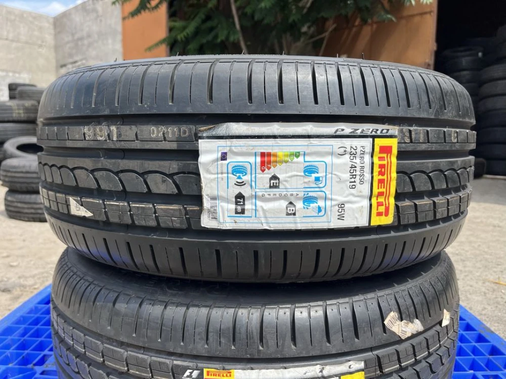 235/45 r19 Pirelli PZero Rosso НОВАЯ Резина летняя