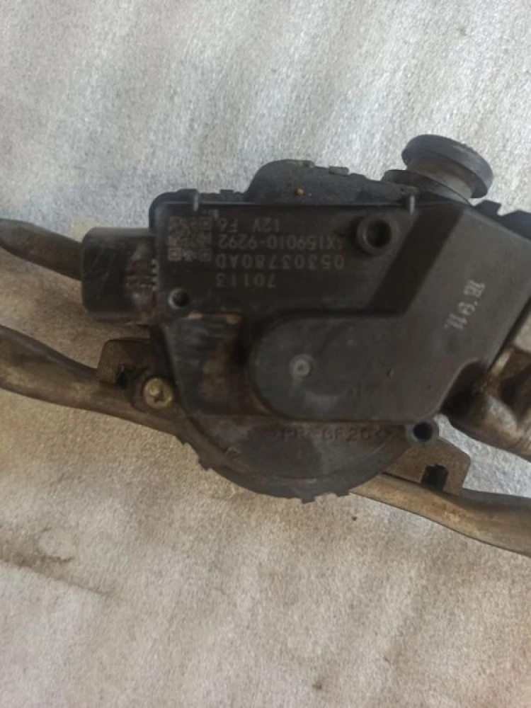 Трапеція двірників моторчик Dodge Caliber 05303780AD AX159010-9292