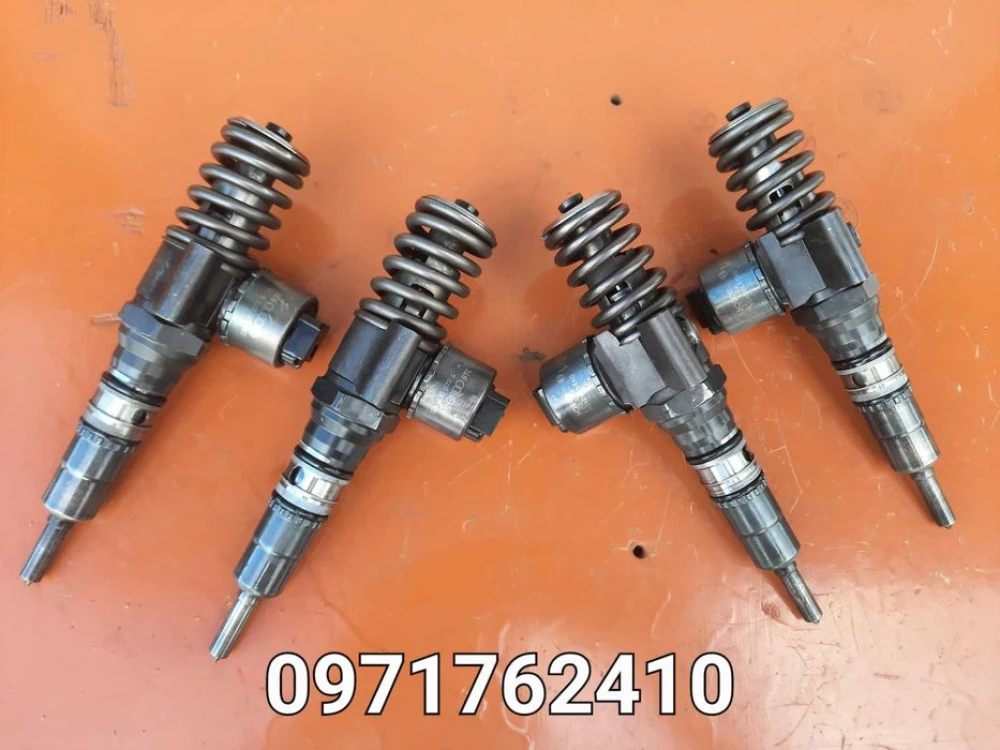 Форсунки 036130073, 0414720404 Volkswagen Golf Touran Skoda Audi 2.0