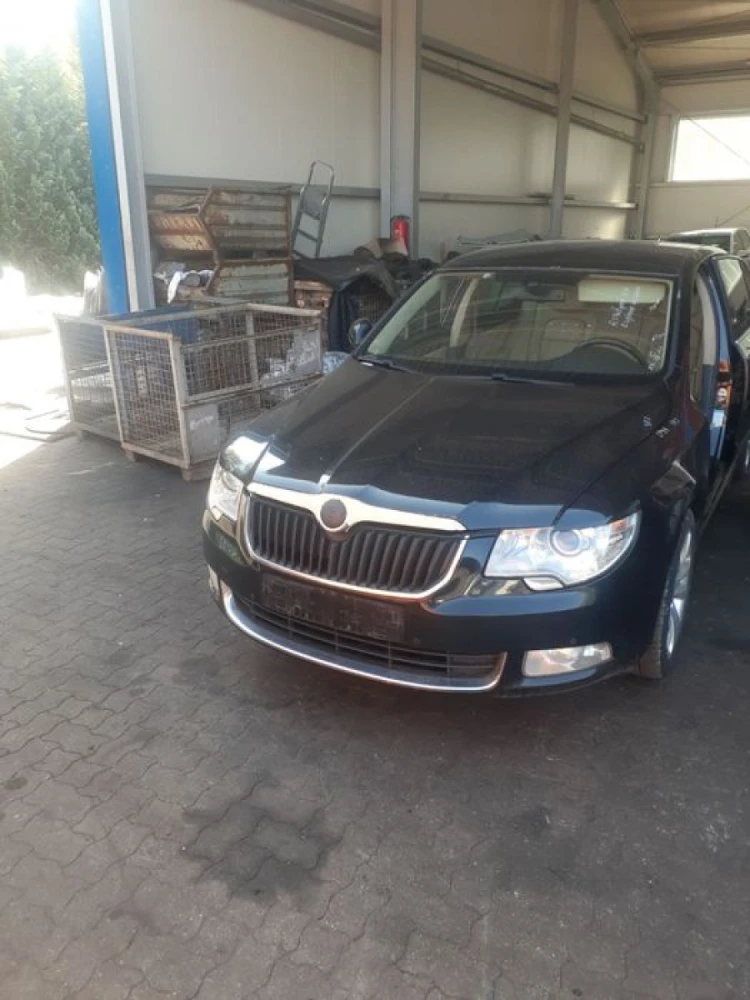 Skoda Superb 2 шкода суперб 2 розбірка автошрот запчастини