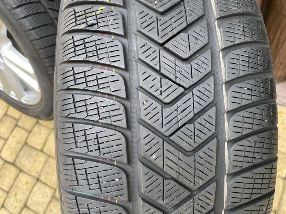 Диски колеса резина зима Audi Q7. Touareg CR 5 112 R20