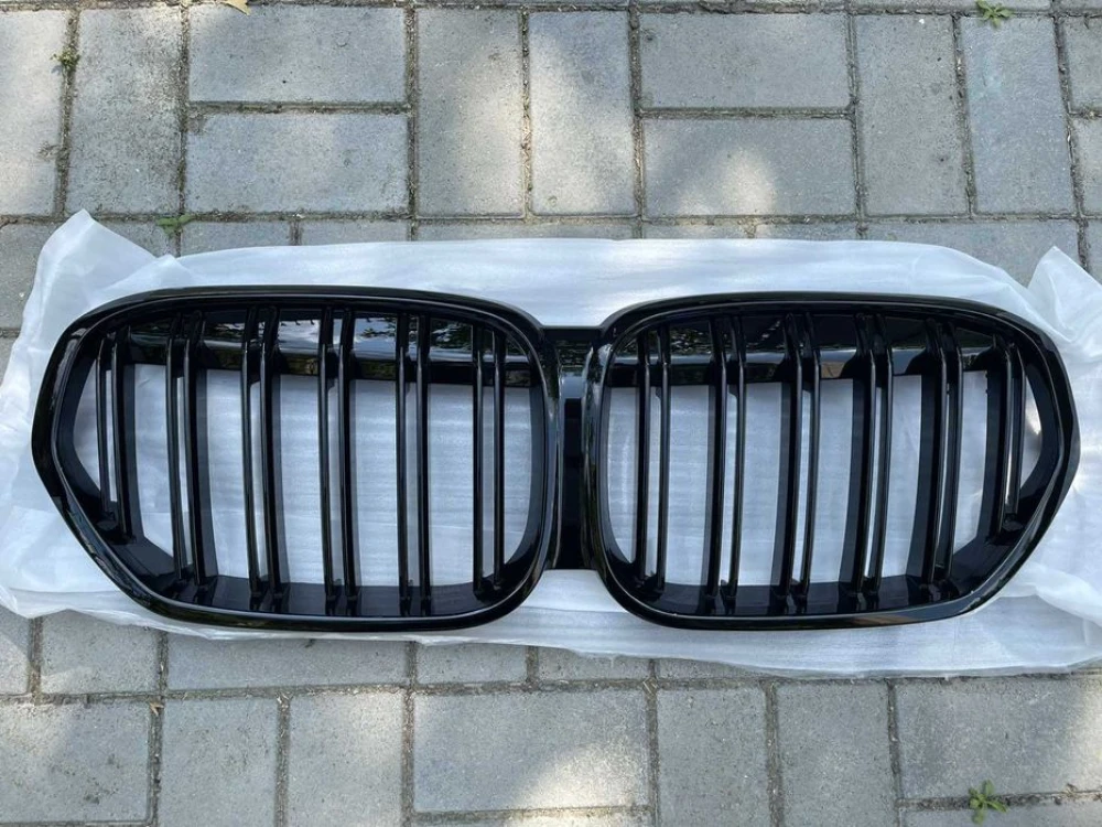 Решетки радиатора BMW X1 E84 F48 / X2 F39 / X3 F25 ноздри решітки