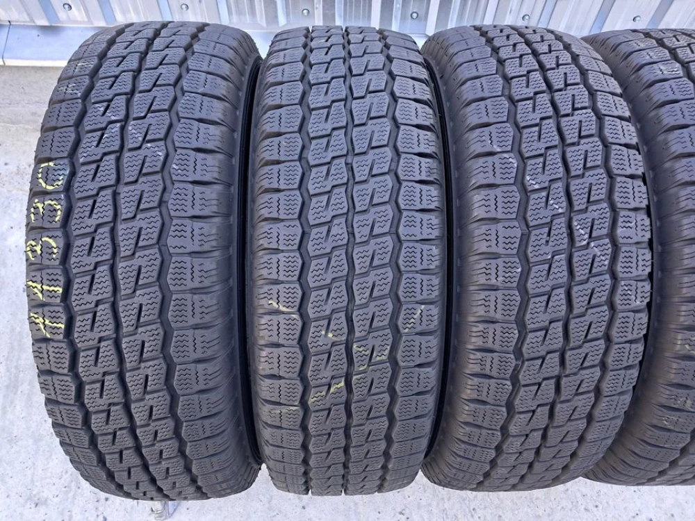 Резина зима 90% протектор Firestone 225/70 R15C Van Hawk Winter