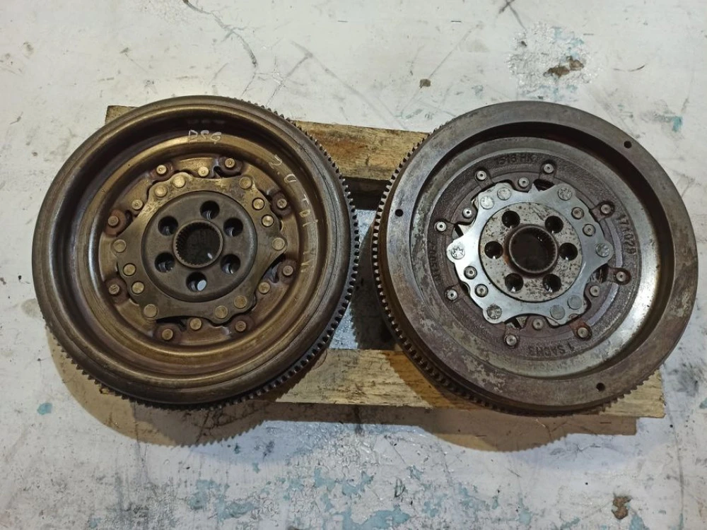 Маховик демпфер двохмасовий 03G105266BD VW Audi Skoda DSG 2.0 TDI