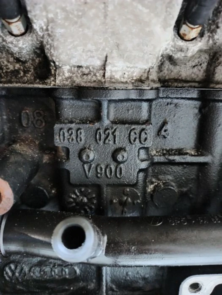 Двигун мотор двигатель VW 1.9 TDI BLS BJB Passat Caddy Touran Skoda Oc