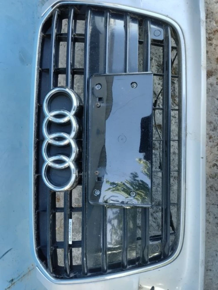 Бампер передній решітка радіатора решітка бампера Ауди ауді а6с7 Audi