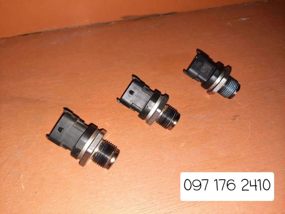 Датчик давления топлива 0281002706 0281002864 Kia Fiat Ford Opel