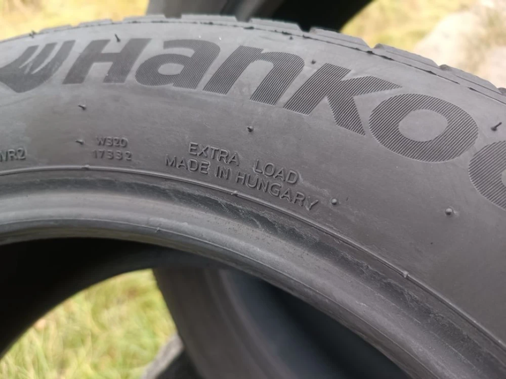 Зимові шини Hankook 205/55 R17 резина Р17