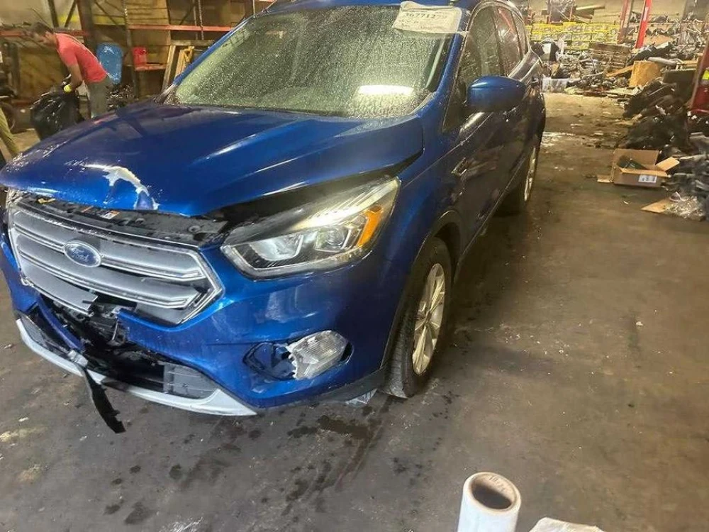 Потолок обшивка потолка Ford Escape рестайлинг 2017-2019 Разборка