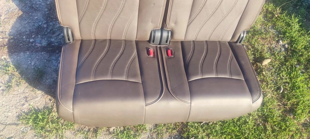 Третій ряд сидінь на infiniti qx60 JX35