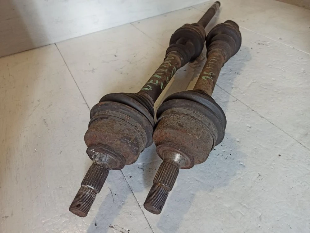 Полуось привод шрус Citroen Berlingo Peugeot Partner 1.6 HDI